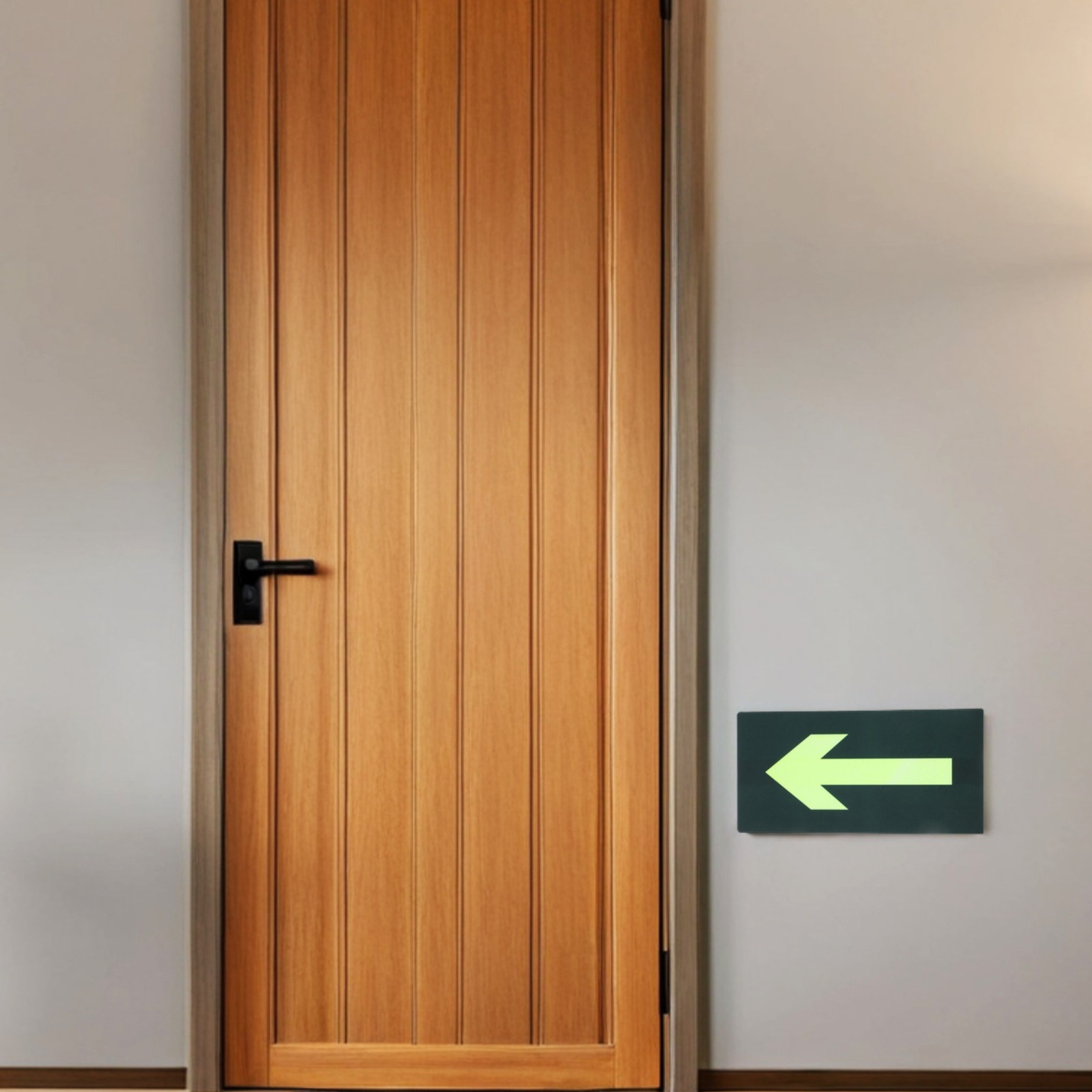 8 قطع من ملصقات الأسهم الضوئية - مراجعة Emergency Exit Sign وسعره